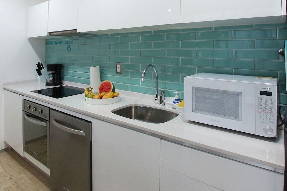 undefined Menesse on the Beach 9