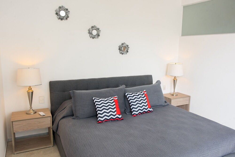 undefined Menesse 32 - 204 2