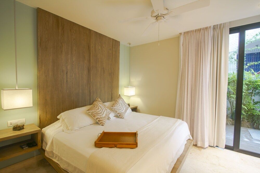 undefined Anah 107 Sur