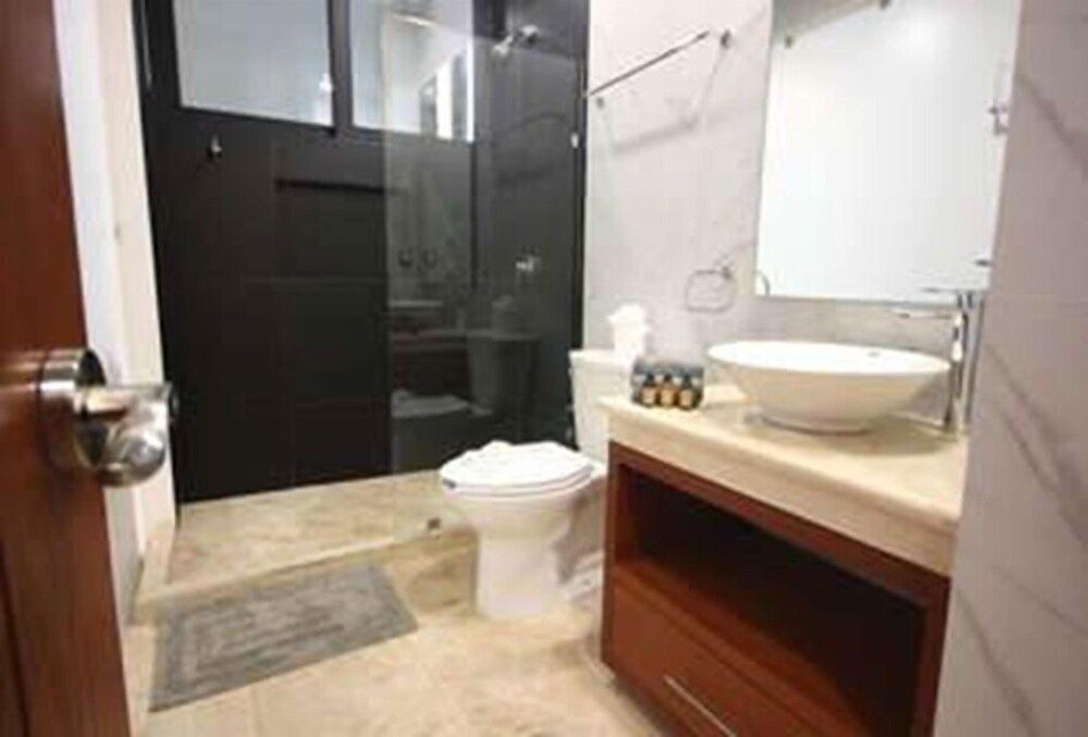 Menesse 0TB 103-104 Apartment, Ocean View 12