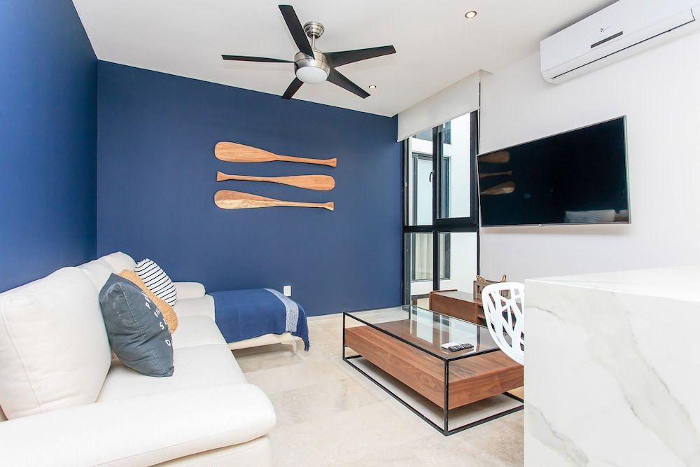 undefined Menesse 32 - 106 8