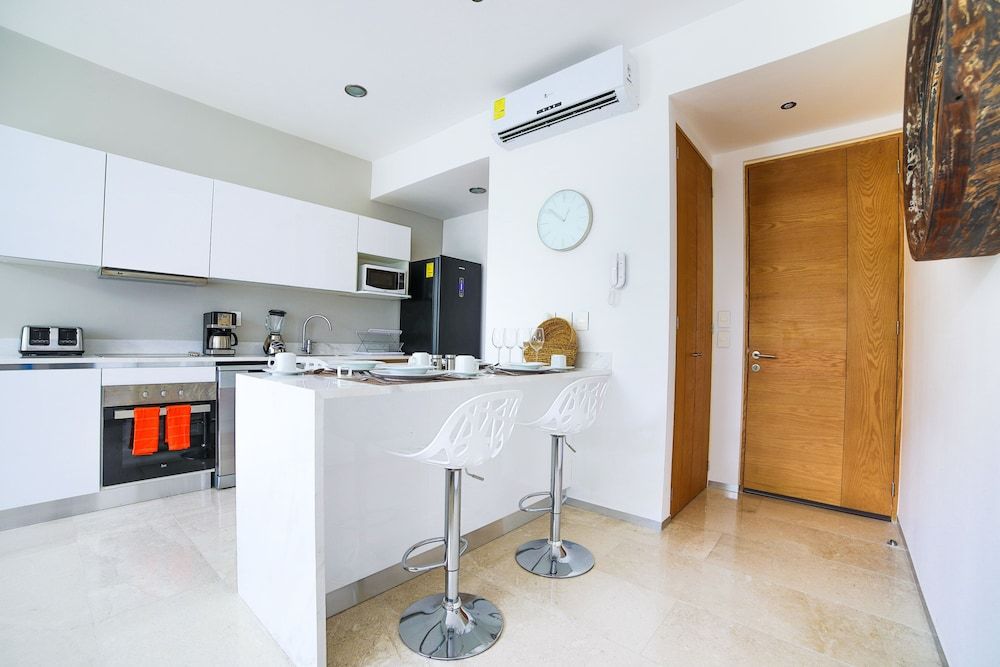 undefined Menesse 32 - 003 7