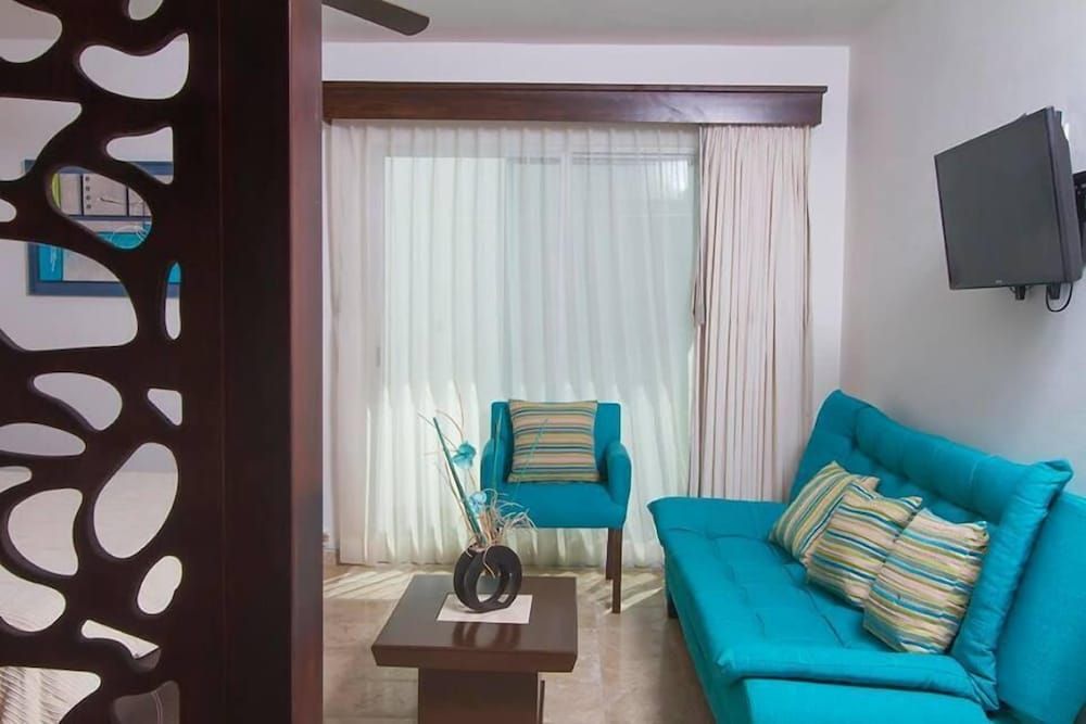 undefined Suites Corales 7