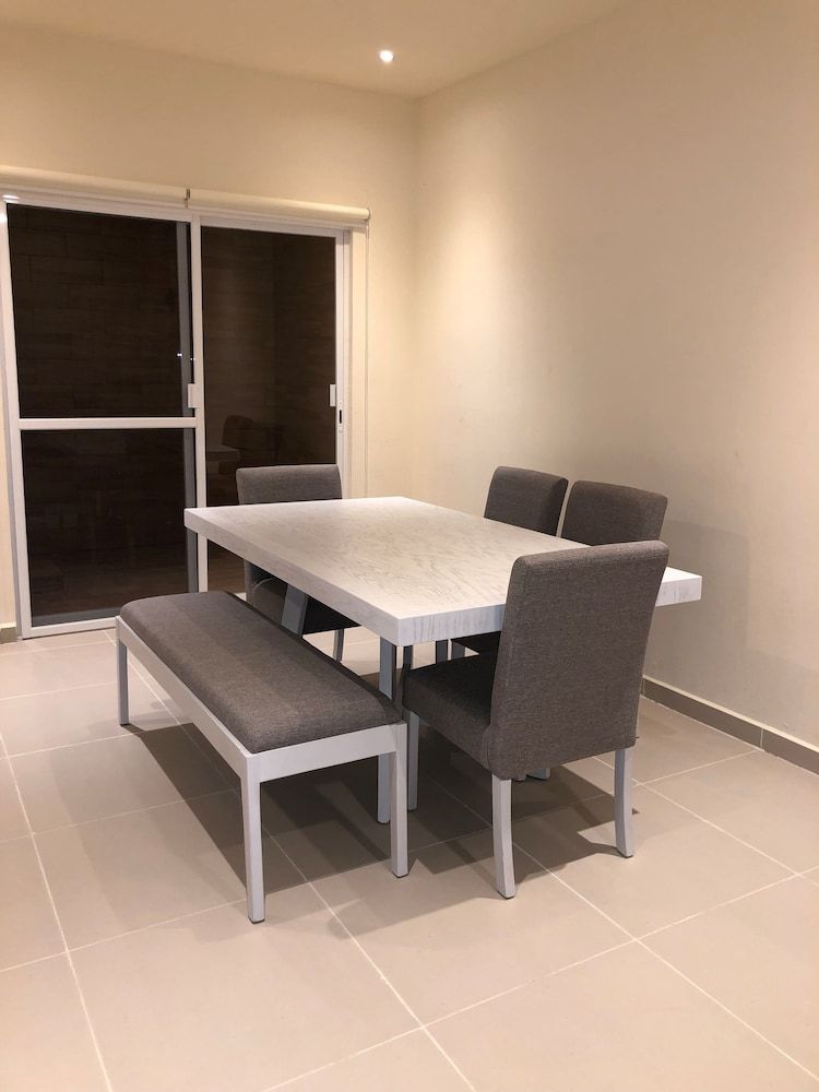 undefined Suite Selvanova 9