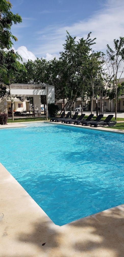 undefined Suite Selvanova 4