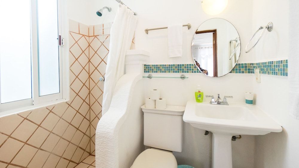 Hacienda San Jose by Bric Comfort Apartment, 1 Bedroom 3