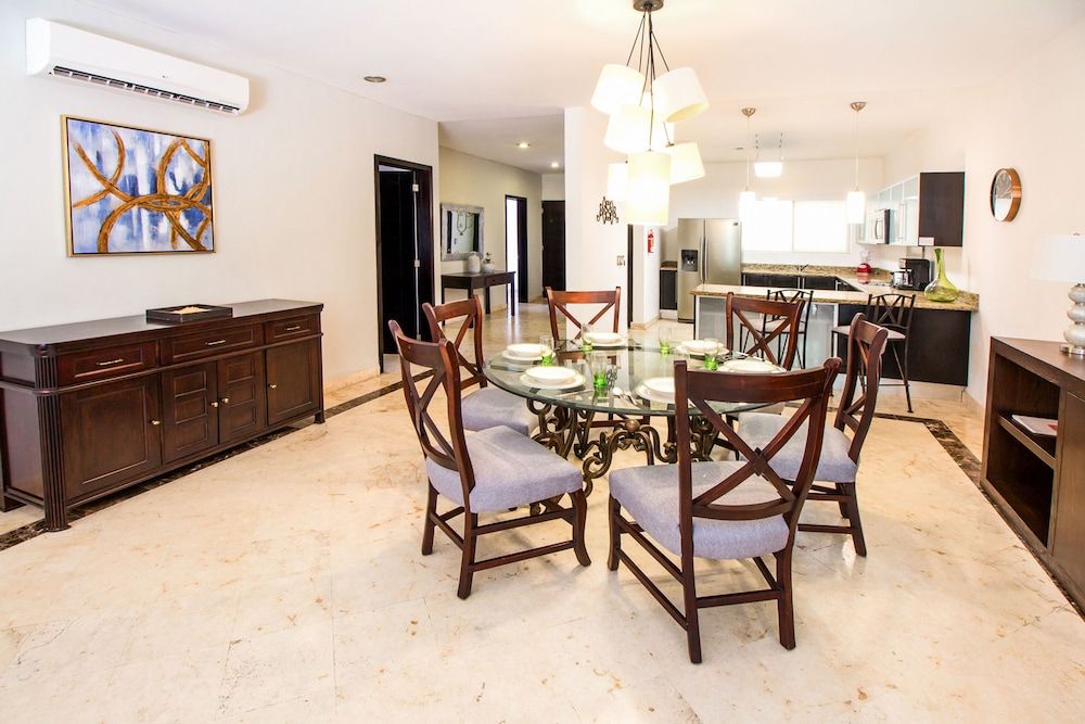 Corto Maltes 201 Deluxe Apartment 14