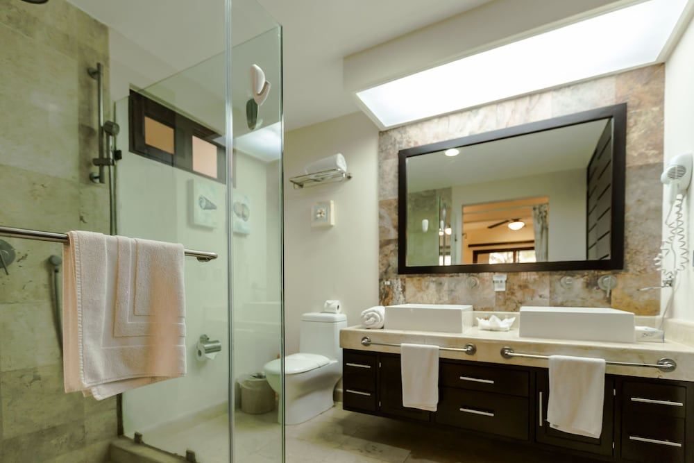 El Faro 104 Reef Deluxe Apartment 22