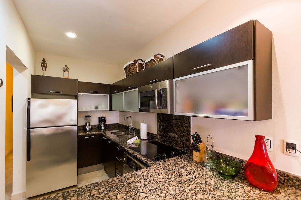 El Faro 104 Reef Deluxe Apartment 12