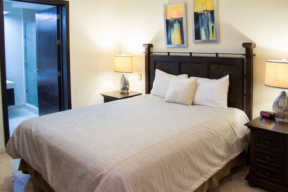 El Faro 102 Reef Deluxe Apartment 7