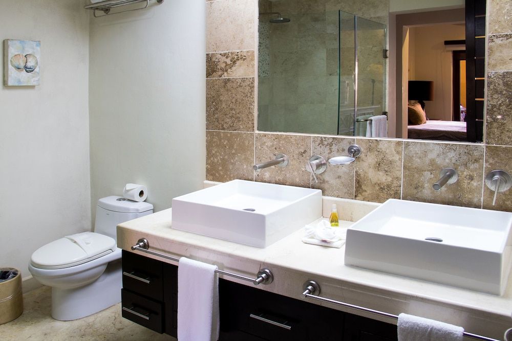 El Faro 102 Reef Deluxe Apartment 14