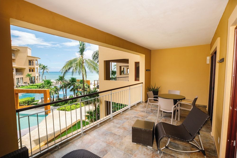 El Faro 205 Reef Deluxe Apartment 7