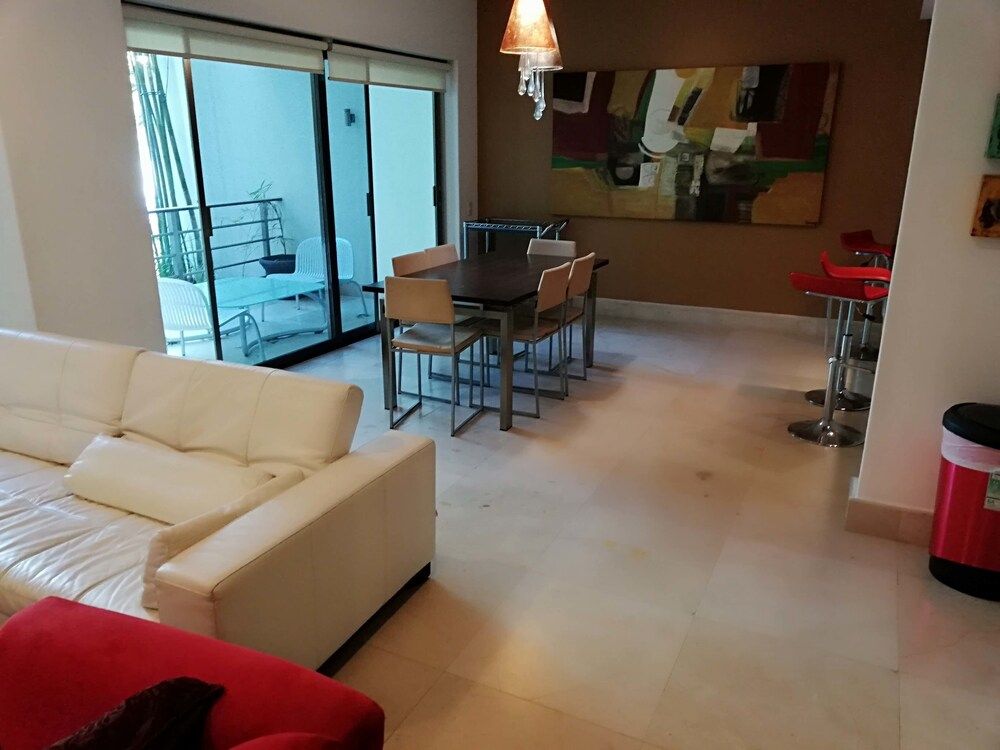 undefined Via 38 C01 by Realty Group 8