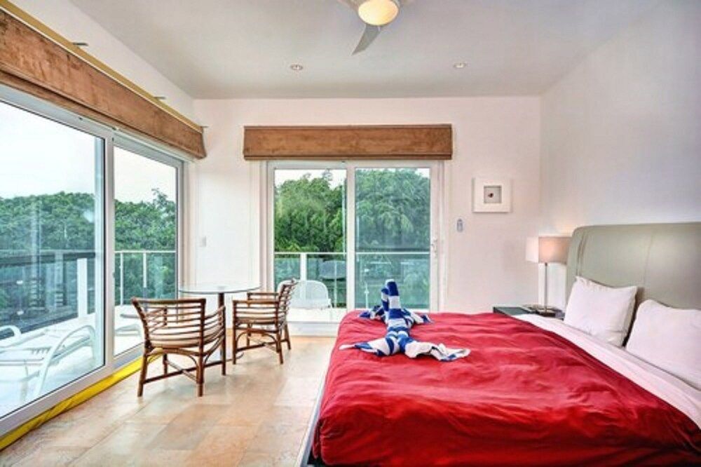 undefined Via 38 PH Fuego by Realty Group 8