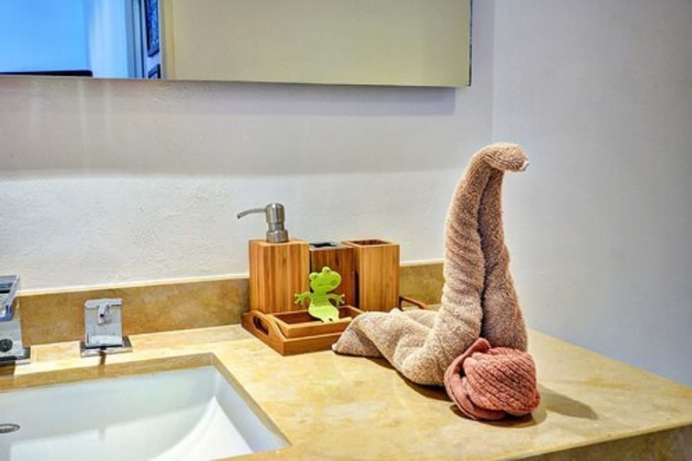 Via 38 PH Fuego by Realty Group Apartment, 2 Bedrooms 19