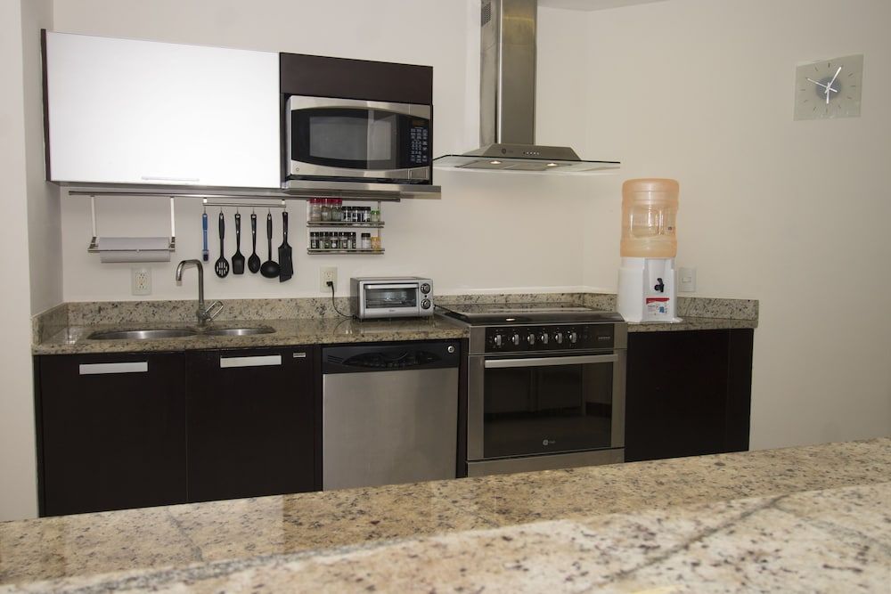 undefined Downtown Apartment Oasis 12 9