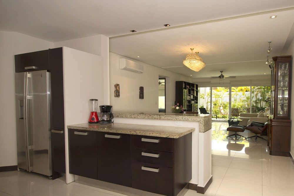 undefined Downtown Apartment Oasis 12 10