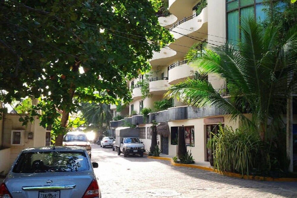 undefined MENESSE Quinta Mar 2