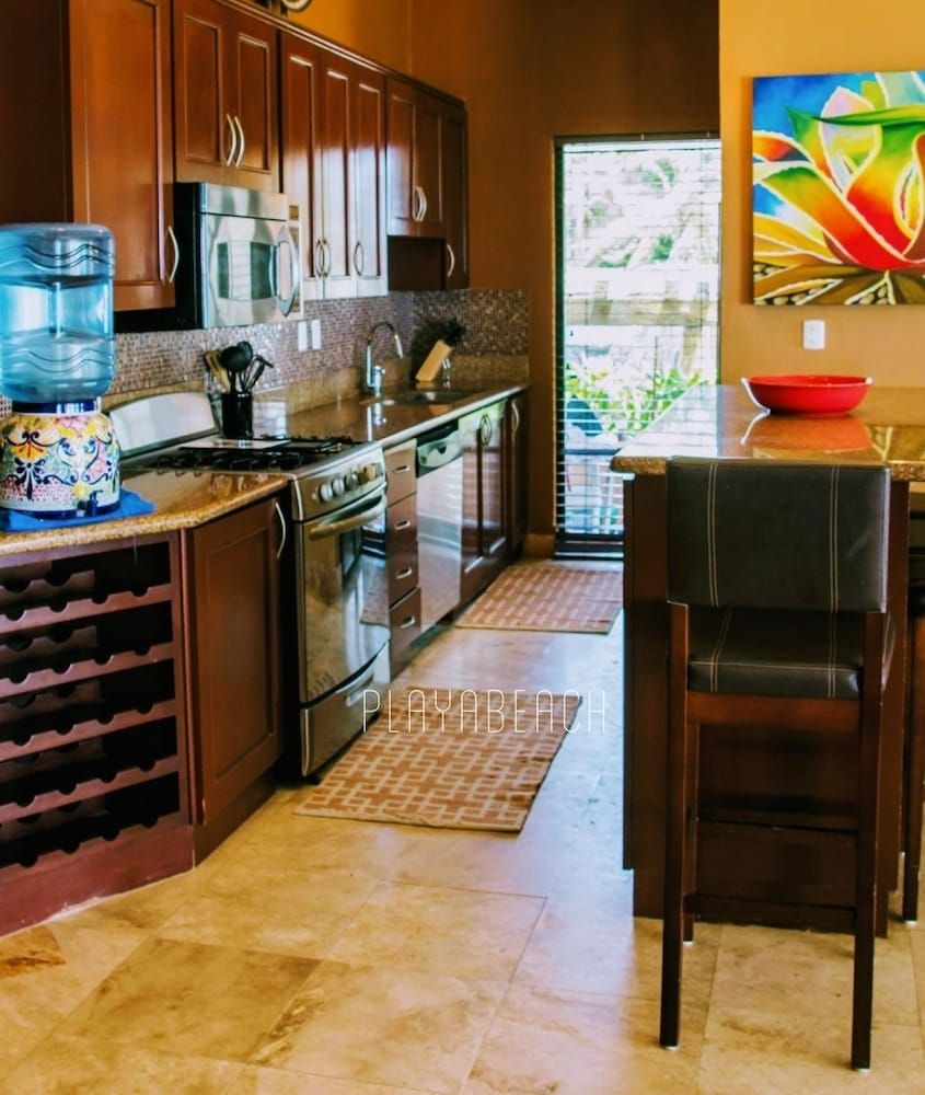 Luna Encantada By Your Best Getaway Superior Condo, Patio (C1) 8