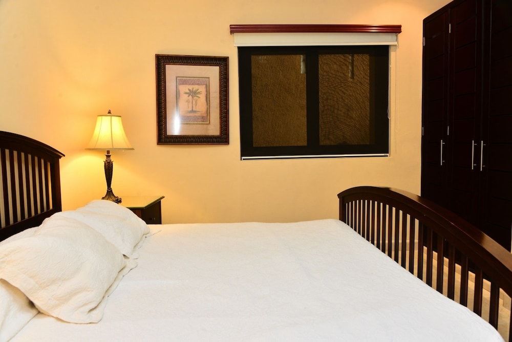 El Faro Condos by Your Best Getaway Superior Condo, Balcony, Partial Ocean View (EF 106) 6