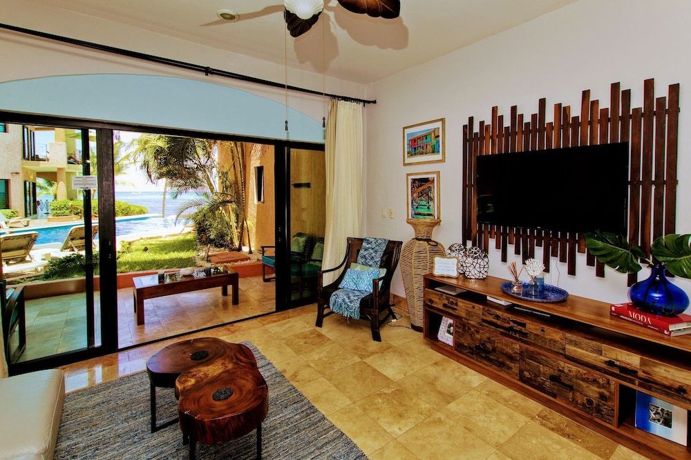 Luna Encantada By Your Best Getaway Superior Condo, Patio, Partial Ocean View (E1) 16