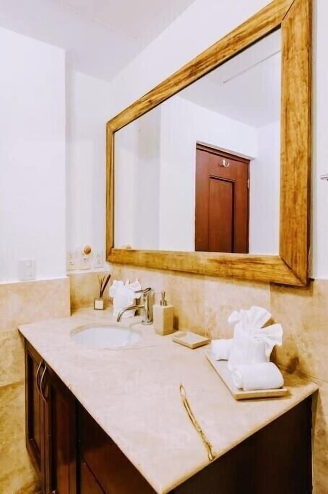 Luna Encantada By Your Best Getaway Superior Condo, Patio, Partial Ocean View (E1) 21