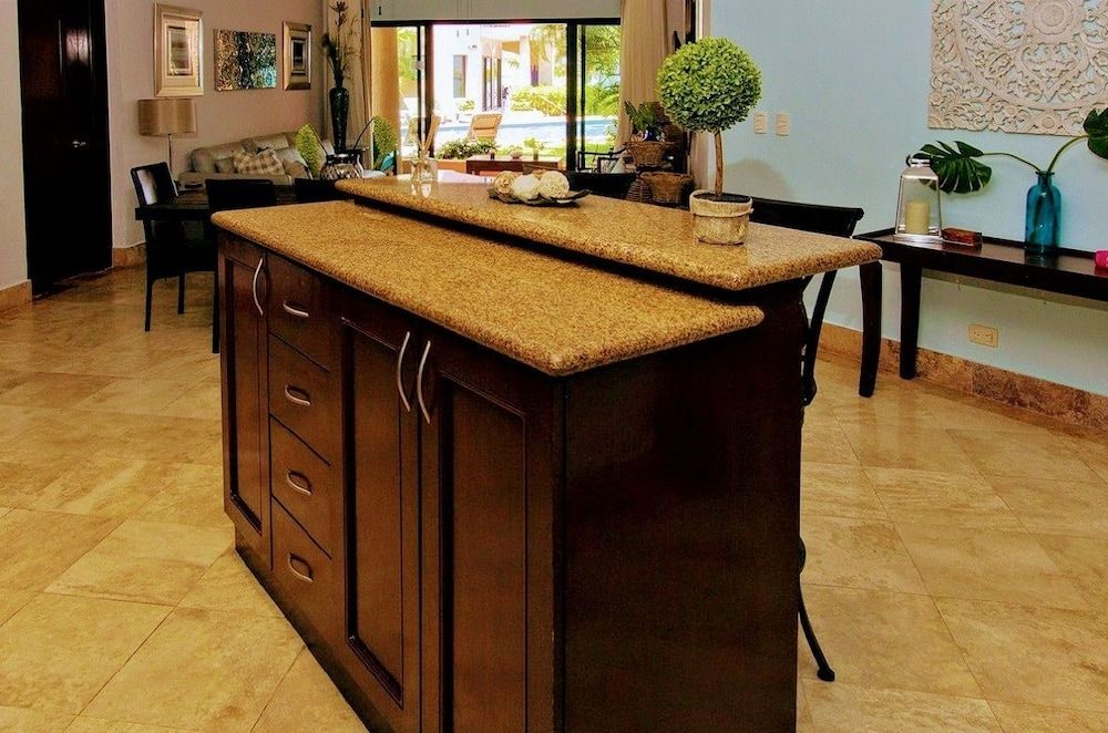 Luna Encantada By Your Best Getaway Superior Condo, Patio, Partial Ocean View (E1) 10