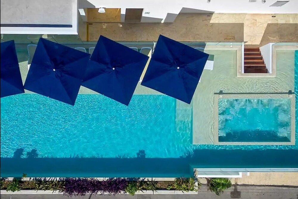 undefined Anah Downtown DT 408 9