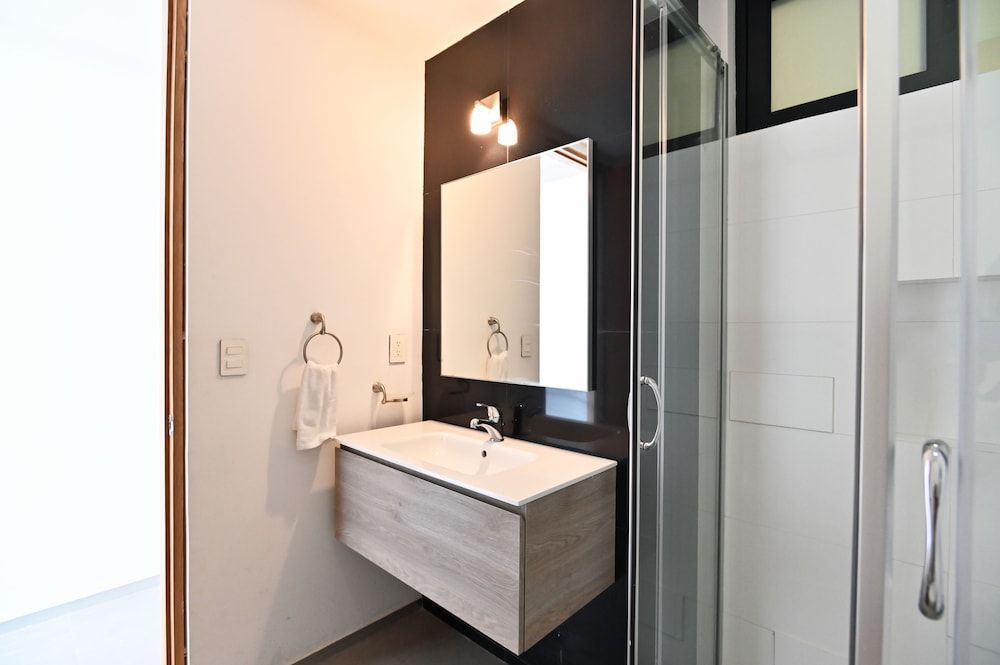 The City 1 BD Standard Apartment, 1 Bedroom, Non Smoking 11