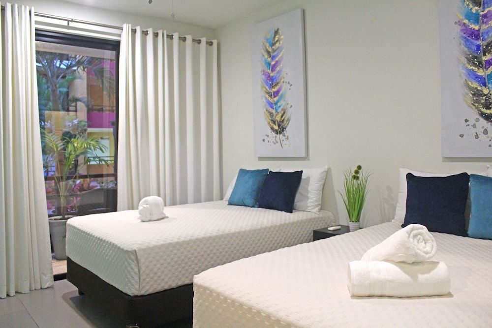 undefined Lunada 103 9