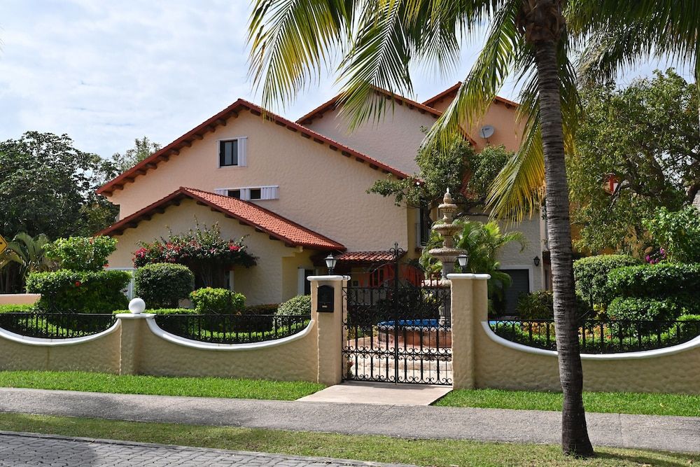 undefined Santa Fe 2