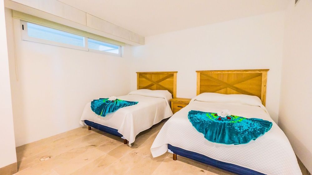 Oceana Beachside Condo Grand Apartment, 3 Bedrooms 5