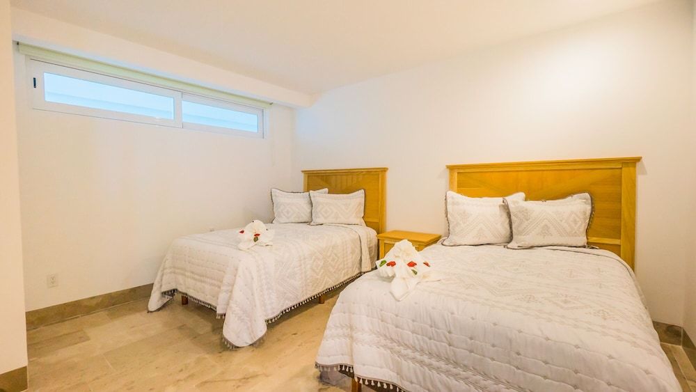 undefined Oceana Beachside Condo 10