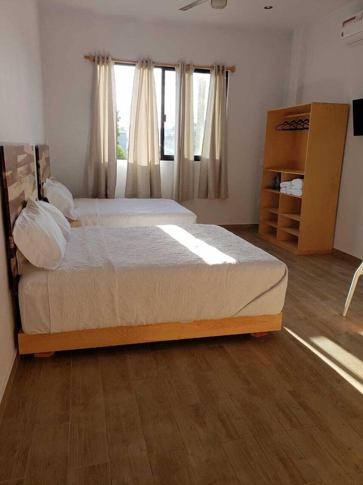 undefined SuitesMB 2