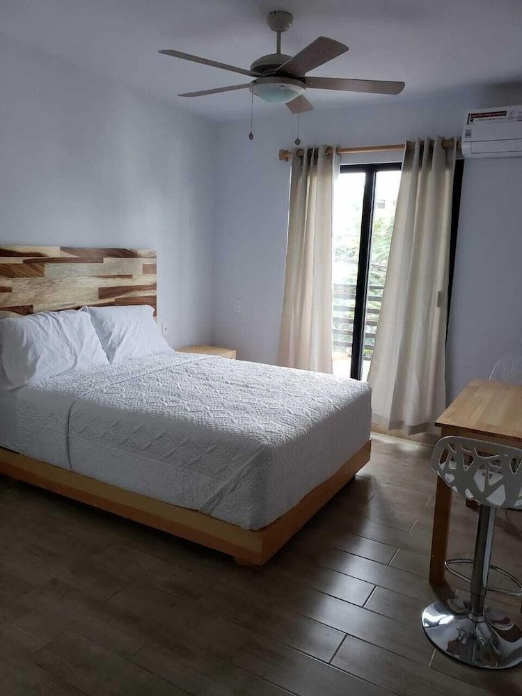 undefined SuitesMB 3