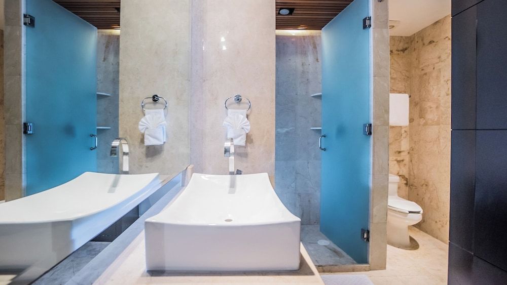 Las Brisas Condominios Deluxe Apartment, 1 Bedroom 10