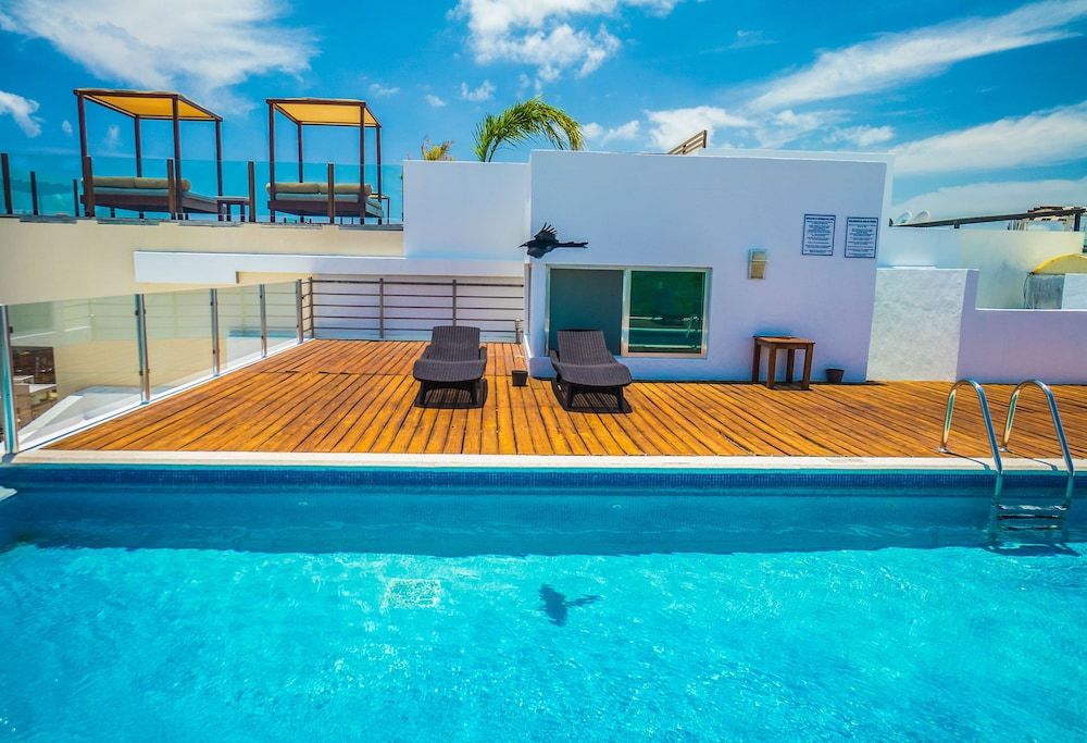 undefined La Vista Condo Beachside 10