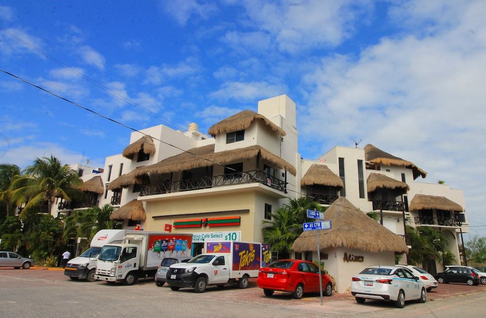 undefined Les Alizes near Beach 8