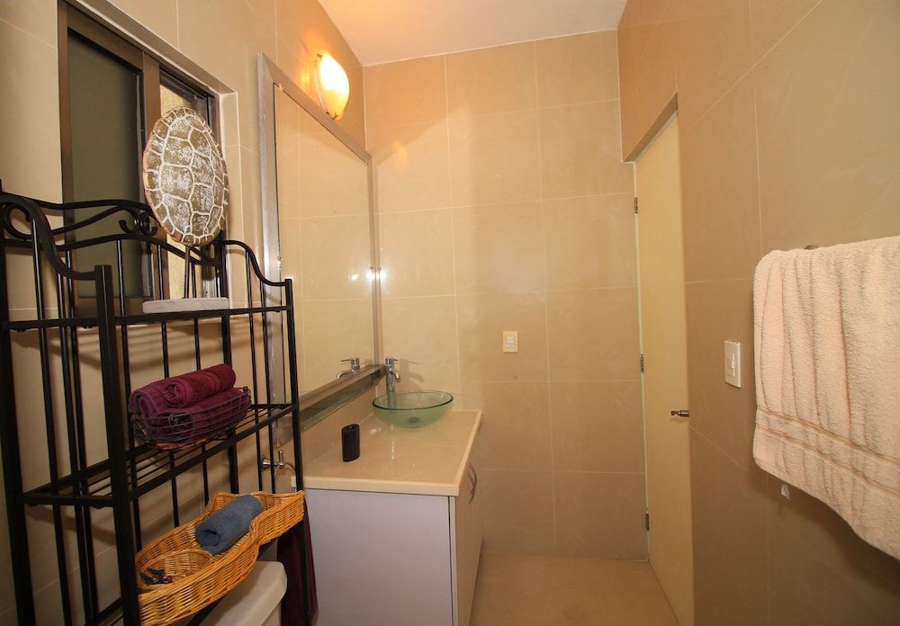 Les Alizes near Beach Premium Apartment, 2 Bedrooms 7