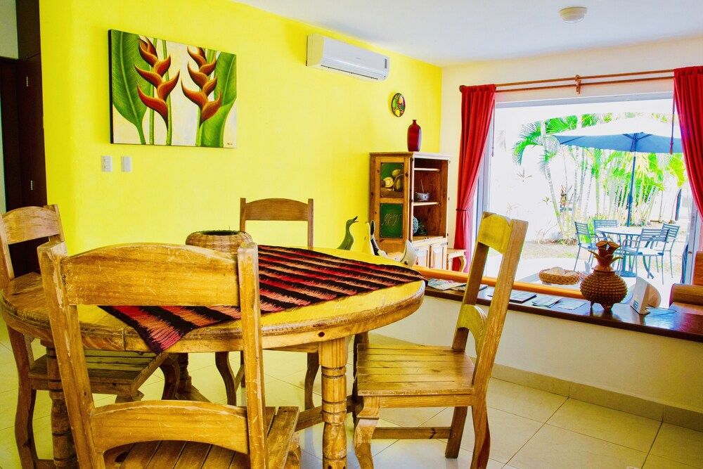 Room-deluxe Family Budget Balcony Room w Room, 2 Bedrooms, Balcony, Garden View 34