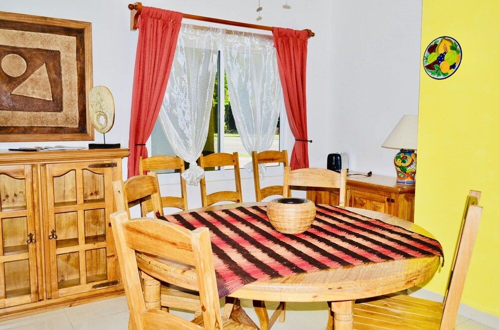 Room-deluxe Family Budget Balcony Room w Room, 2 Bedrooms, Balcony, Garden View 32