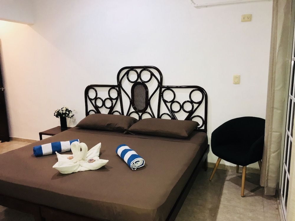 undefined 5th Avenue 3 People Balcony Apartment