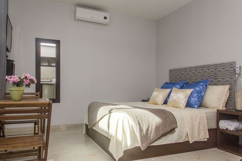 undefined Room in Condo - Condohotel 5th Avenue Superior #1 Studio 7