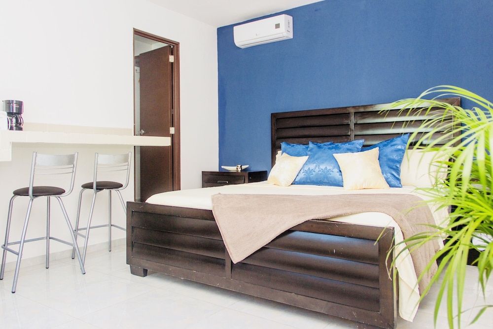 undefined Room in Condo - Condohotel 5th Avenue King Triple Studio 9