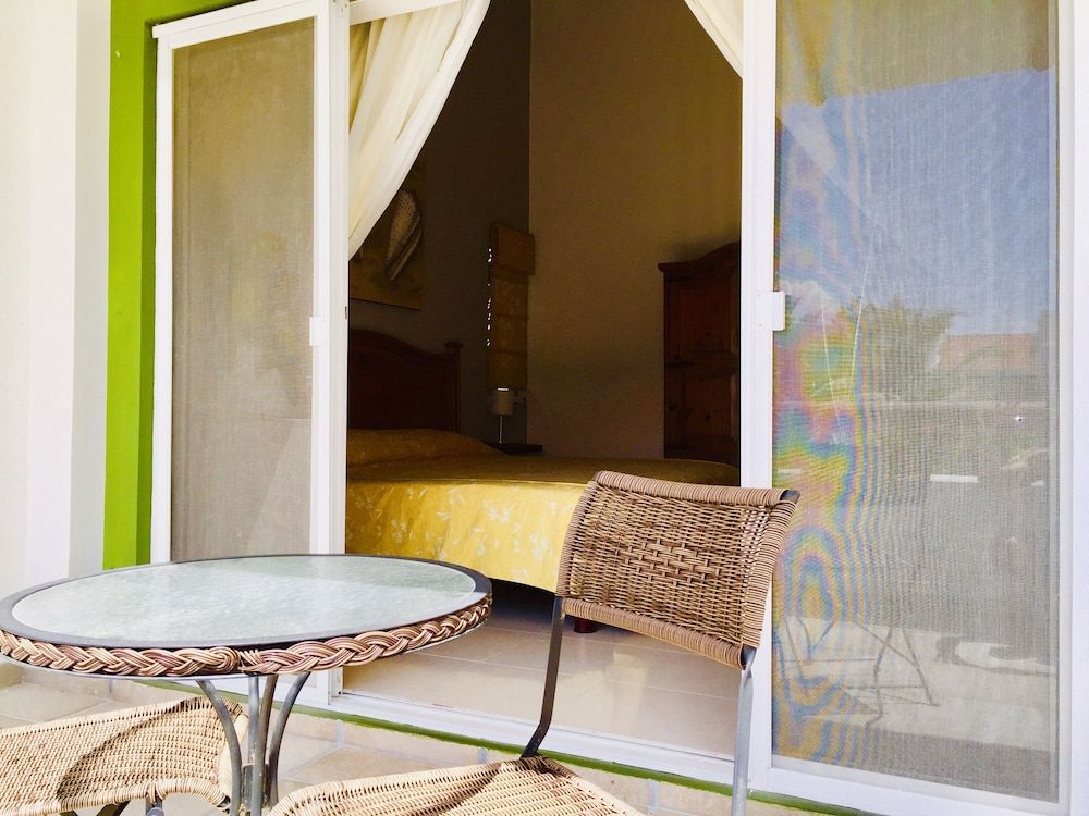 Room in B&B - Deluxe Family Comfort Balcony Room With Pool Playacar Ii Room, 2 Bedrooms, Balcony, Garden View 13