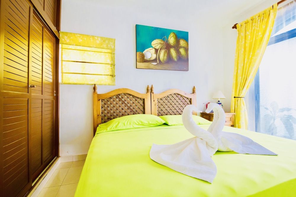 undefined Room in B&B - Superior Budget Room With Swimming Pool Air Conditioning and Parking 8