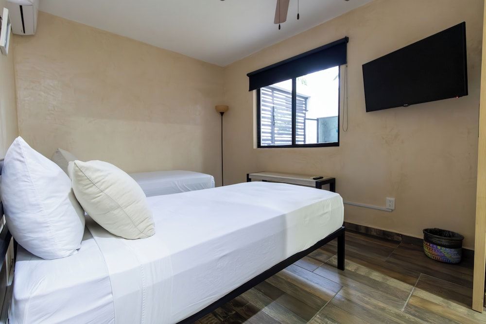 undefined Arkana 9 by Grupo Amber 5