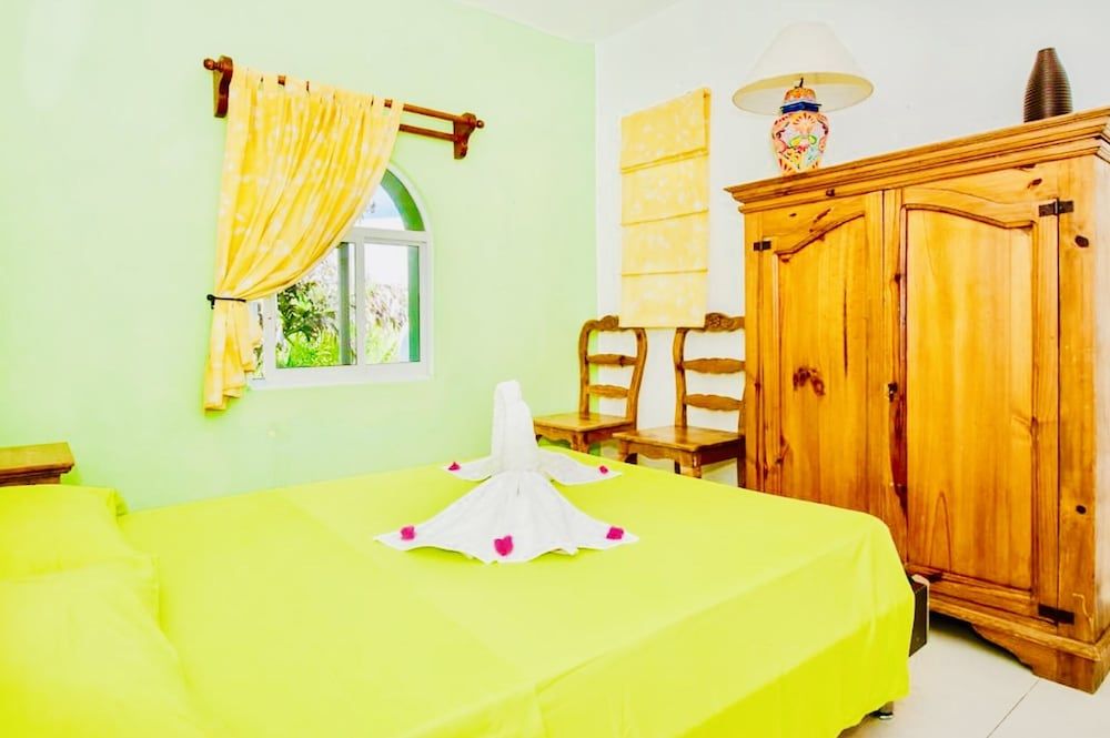 Gorgeous 11 People Superior Villa With Pool Playacar Phase 2 Villa, 4 Bedrooms, Balcony, Garden View 5