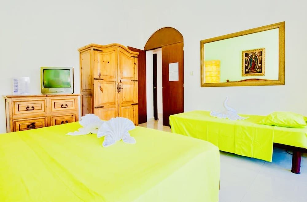 Gorgeous 11 People Superior Villa With Pool Playacar Phase 2 Villa, 4 Bedrooms, Balcony, Garden View 3