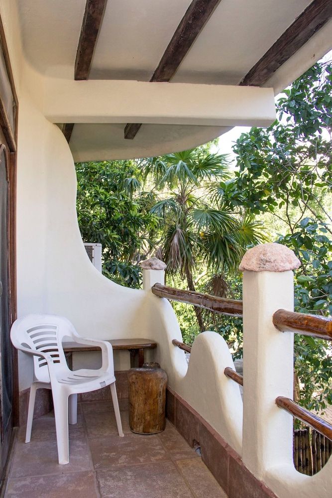 undefined One Bedroom Apt In The Heart Of Playa Only One Block to the Beach! 7